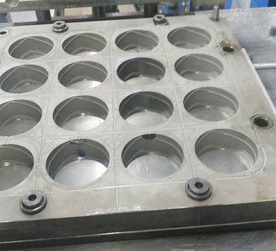 模具表面处理与材料 决定硅胶腕带外观品质的双重关键